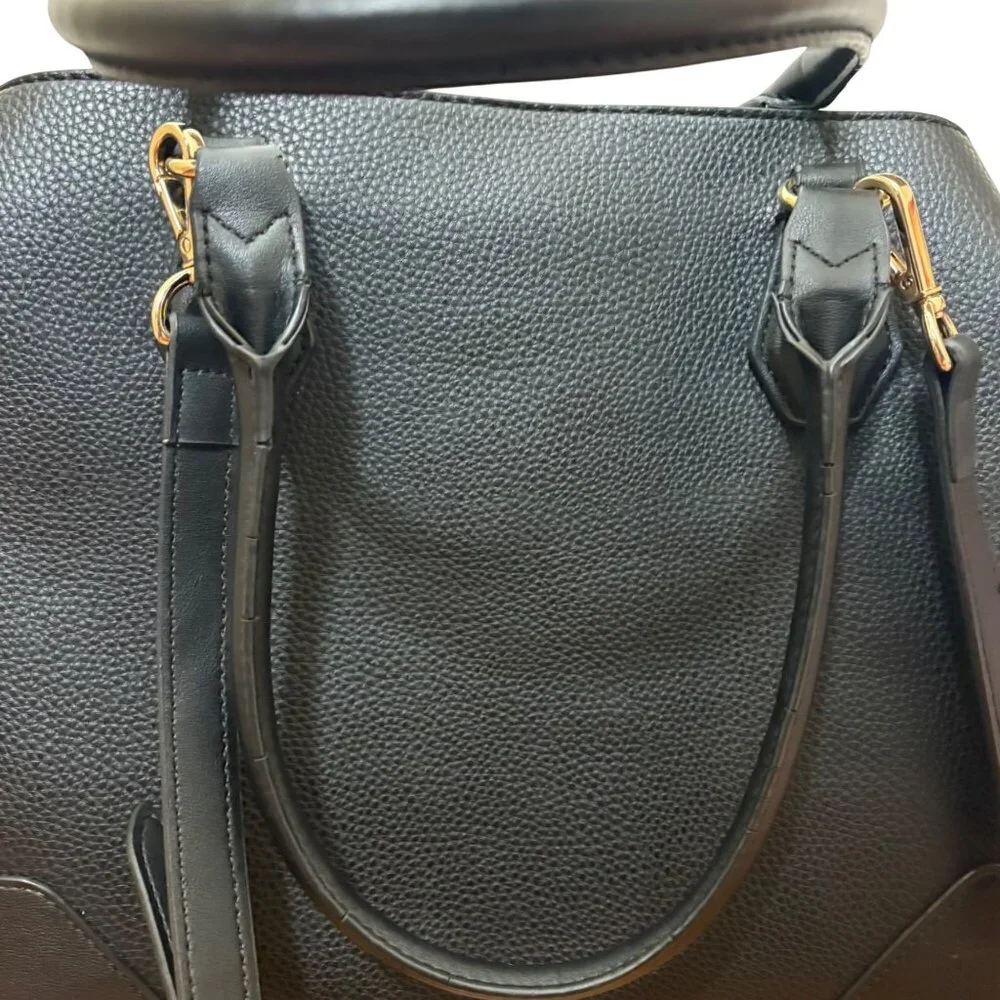 Nine West Brooklyn Jet Set Carryall Bag Black Pebbled Faux Leather Purse